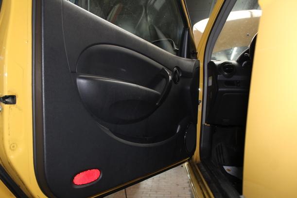 Foto: TÜR LINKS  (2/3-Türer) eines Chevrolet Aveo 1.2