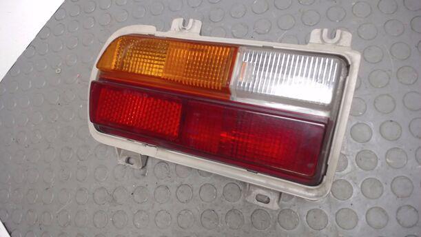 Foto: HECKLEUCHTE/ RÜCKLICHT LINKS eines Audi Audi 80 1,3 Typ 80