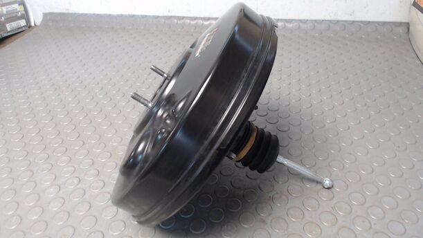 Foto: BREMSKRAFTVERSTÄRKER eines VW Touran 2.0 TDI DPF DSG