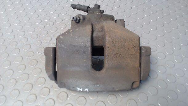 Foto: BREMSSATTEL VORN RECHTS eines VW Touran 2.0 TDI DPF DSG
