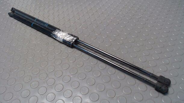 Foto: HECKKLAPPENDÄMPFER / -LIFTER eines Opel Corsa 1.0 12V CD Diamant