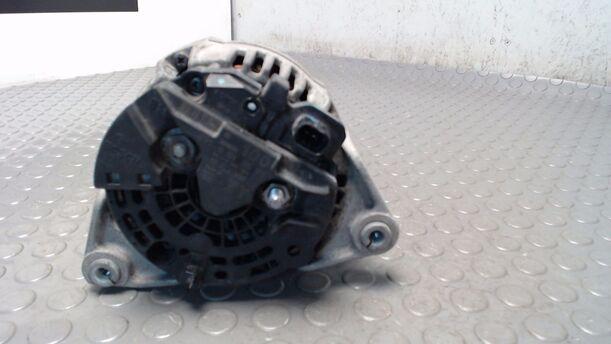 Foto: LICHTMASCHINE eines Opel Corsa 1.0 12V CD Diamant