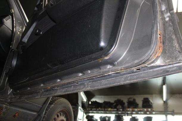 Foto: TÜR VORN RECHTS (FÜR BASTLER) eines Mercedes-Benz 300 D