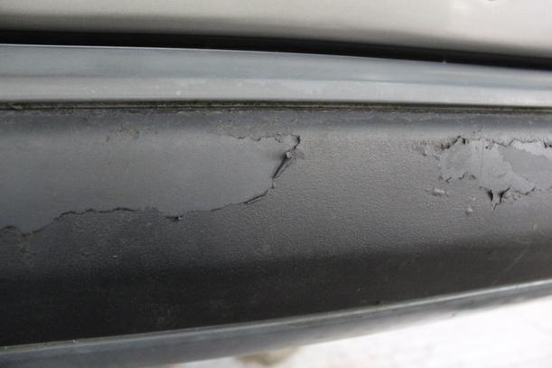 Foto: STOßSTANGE HINTEN eines Mercedes-Benz 300 D
