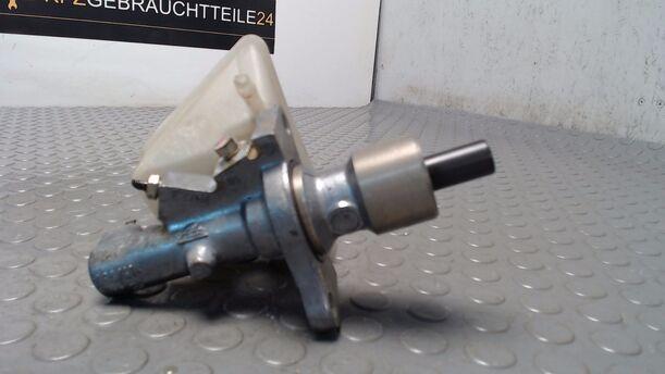 Foto: HAUPTBREMSZYLINDER eines Mercedes-Benz 300 D