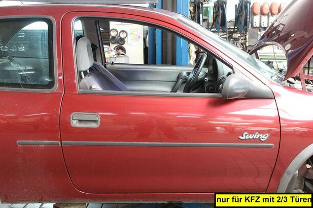 Foto: TÜR VORN RECHTS (2/3-Türer) eines Opel Corsa CD Diamant
