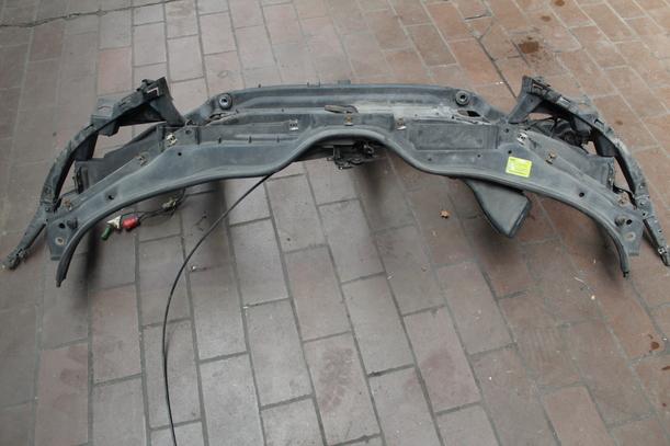 Foto: SCHLOSSTRÄGER eines VW Passat Variant 1.6