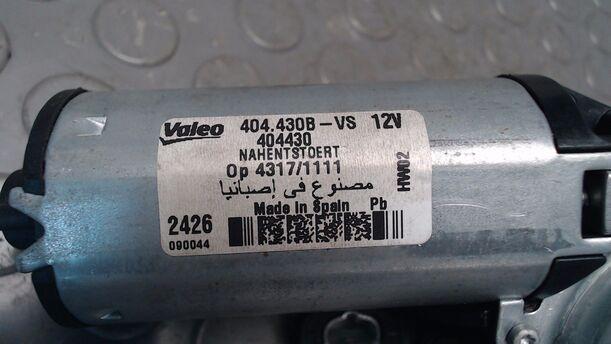 Foto: SCHEIBENWISCHERMOTOR HINTEN eines VW Passat Variant 1.6