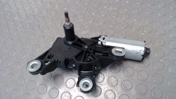 Foto: SCHEIBENWISCHERMOTOR HINTEN eines VW Passat Variant 1.6