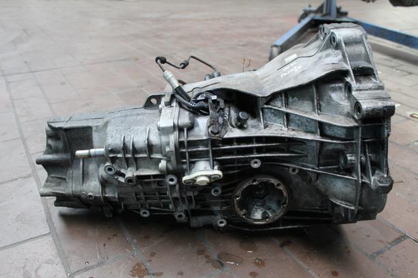 Foto: SCHALTGETRIEBE 5-GANG DWG eines VW Passat Variant 1.6