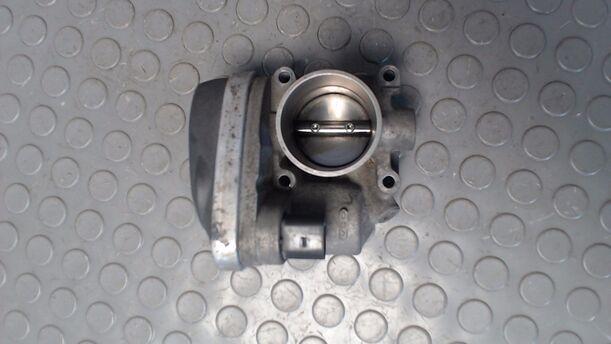 Foto: DROSSELKLAPPENSTUTZEN VDO eines VW Polo 1.2