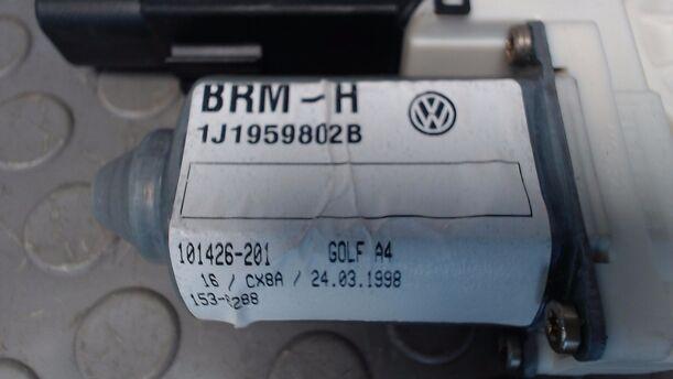 Foto: FENSTERHEBERMOTOR VORN RECHTS eines VW Golf 1.6 L