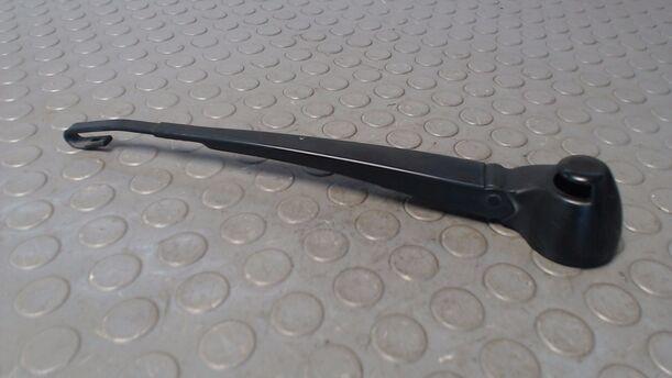 Foto: SCHEIBENWISCHERARM HINTEN eines VW Golf 1.6 L
