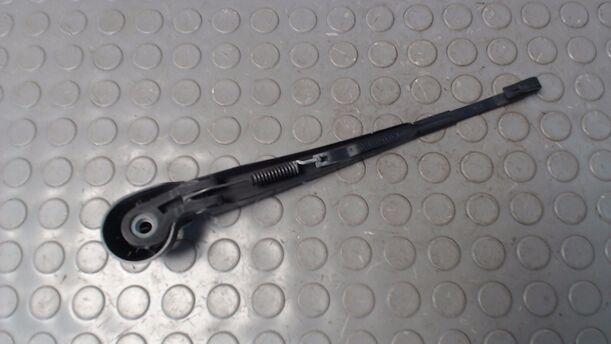 Foto: SCHEIBENWISCHERARM HINTEN eines VW Golf 1.6 L