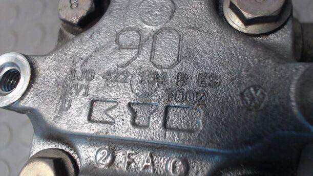 Foto: PUMPE SERVOLENKUNG eines VW Golf 1.6 L