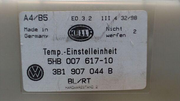 Foto: HEIZUNGSBETÄTIGUNG CLIMATRONIC eines VW Passat Variant 1.6