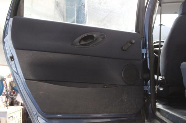 Foto: TÜR HINTEN LINKS eines VW Sharan 2.0