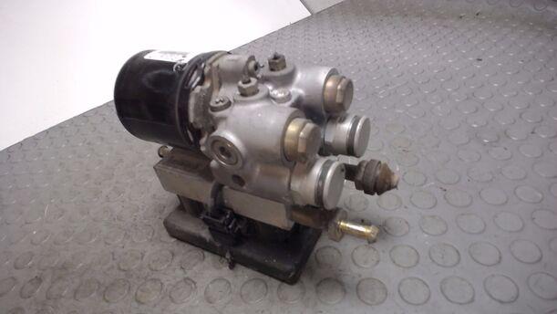 Foto: HAUPTBREMSAGGREGAT ABS eines VW Sharan 2.0