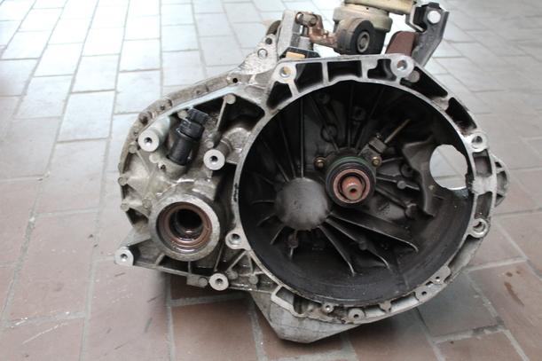 Foto: SCHALTGETRIEBE 5-GANG DBU eines VW Sharan 2.0
