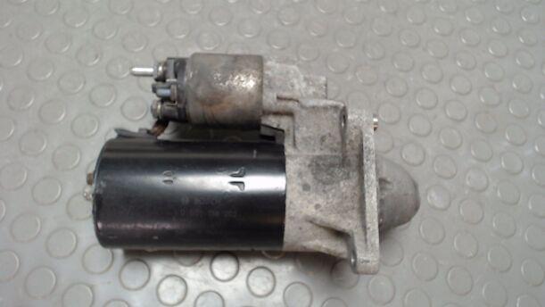 Foto: ANLASSER / STARTER BOSCH eines Fiat Stilo Multi Wagon 1.9 JTD 115 GL
