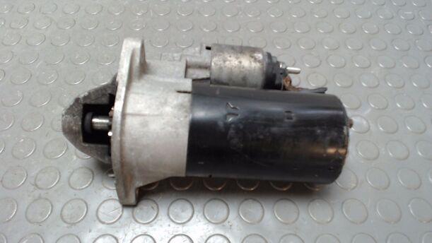 Foto: ANLASSER / STARTER BOSCH eines Fiat Stilo Multi Wagon 1.9 JTD 115 GL