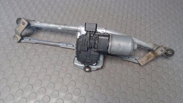 Foto: SCHEIBENWISCHERMOTOR VORN eines Citroen C5 Kombi HDi 135 GL
