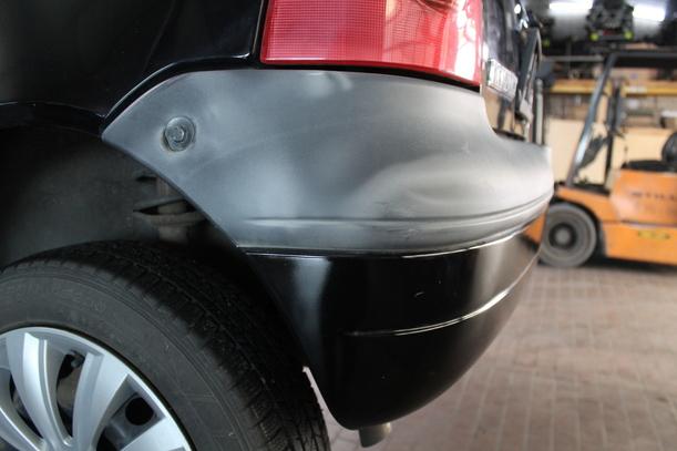 Foto: STOSSSTANGE / STOSSFÄNGER HINTEN eines Renault Twingo 1.2 L