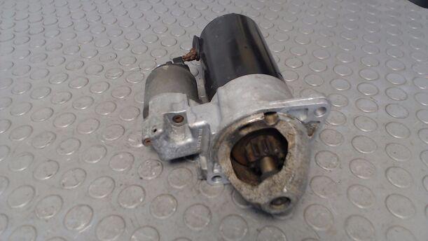 Foto: ANLASSER / STARTER BOSCH eines Mercedes-Benz Vaneo CDI 1.7 GL