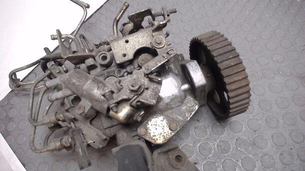 Foto: DIESELEINSPRITZPUMPE eines Opel Corsa GL