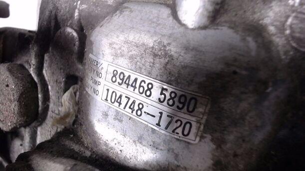Foto: DIESELEINSPRITZPUMPE eines Opel Corsa GL