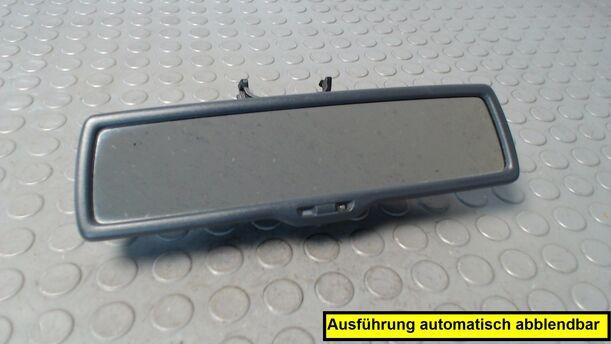 Foto: INNENSPIEGEL eines VW Golf 1.6 FSI Automatik