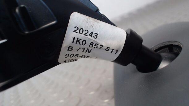 Foto: INNENSPIEGEL eines VW Golf 1.6 FSI Automatik