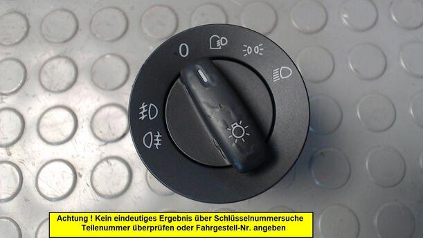 Foto: LICHTSCHALTER eines VW Golf 1.6 FSI Automatik