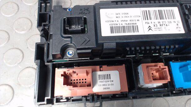 Foto: HEIZUNGSBETÄTIGUNG eines Citroen C5 Kombi HDi 135 GL