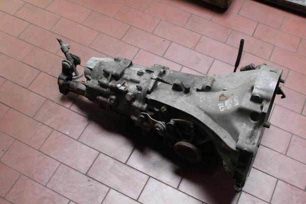 Foto: SCHALTGETRIEBE 5-GANG VW eines Audi AUDI Coupe 1,9