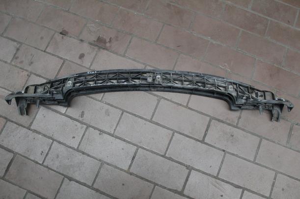 Foto: VERSTÄRKUNG VORN eines Peugeot 206 CC 110