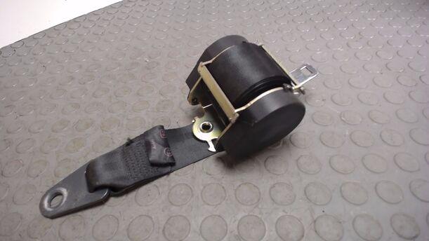 Foto: SICHERHEITSGURT HINTEN LINKS eines Peugeot 206 CC 110