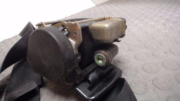 Foto: SICHERHEITSGURT VORN RECHTS (CABRIO) eines Peugeot 206 CC 110