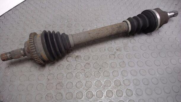 Foto: ANTRIEBSWELLE LINKS eines Peugeot 206 CC 110