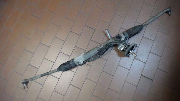 Foto: SERVOLENKUNG eines Peugeot 206 CC 110 GL