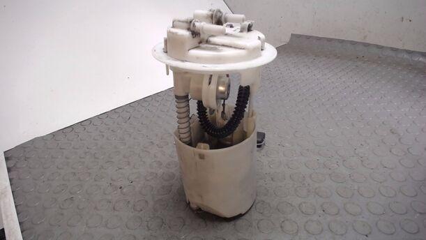Foto: KRAFTSTOFFPUMPE eines Peugeot 206 CC 110