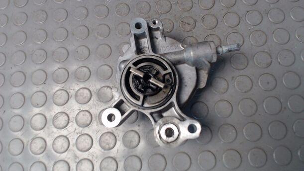 Foto: VAKUUMPUMPE eines Citroen C5 Kombi HDi 135