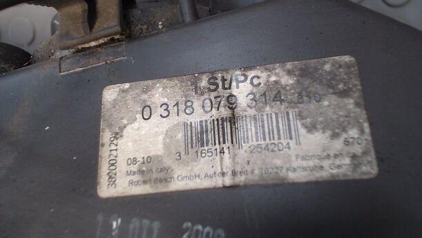 Foto: SCHEINWERFER RECHTS eines Opel Movano 2.5 D L3H2