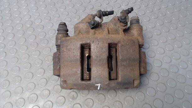 Foto: BREMSSATTEL VORN LINKS eines Opel Movano 2.5 D L3H2