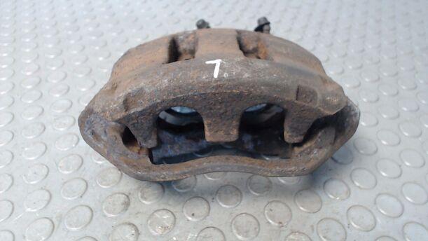 Foto: BREMSSATTEL VORN LINKS eines Opel Movano 2.5 D L3H2