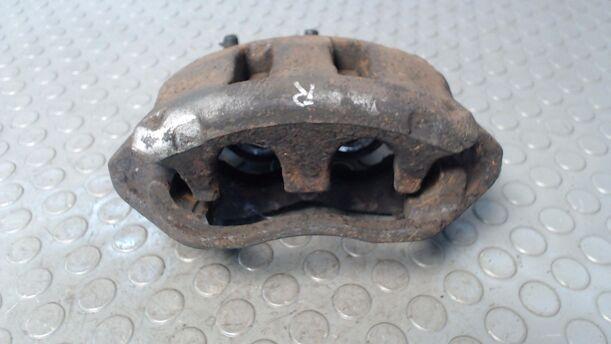 Foto: BREMSSATTEL VORN RECHTS eines Opel Movano 2.5 D L3H2
