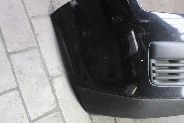 Foto: STOSSFÄNGER / STOßSTANGE VORN eines Ford Focus Turnier 1.6 TDCi