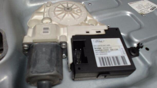 Foto: FENSTERHEBER ELEKTRISCH HINTEN LINKS eines Ford Focus Turnier 1.6 TDCi