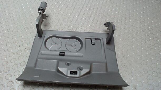 Foto: HANDSCHUHFACH eines Ford Focus Turnier 1.6 TDCi