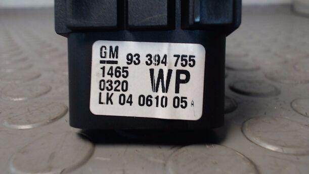 Foto: LICHTSCHALTER eines Opel Meriva 1.4